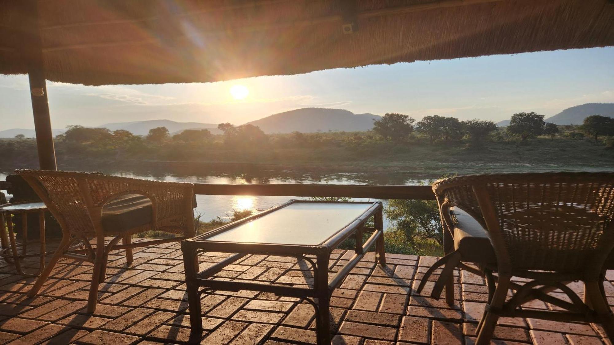 River Cottage Lodge Малелейн Екстериор снимка